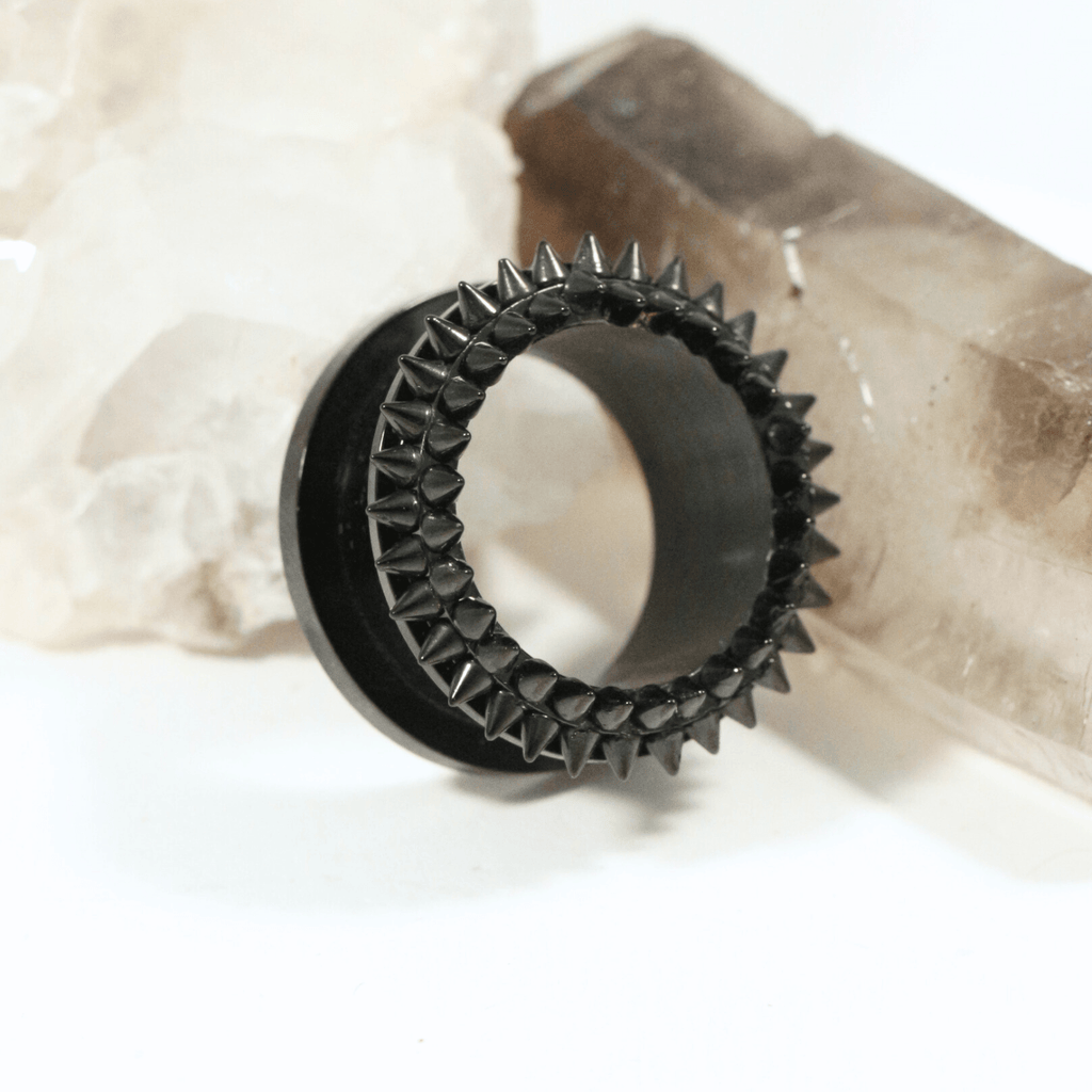 316L Surgical Steel Blackline Steel Spiked Screw Fit Flesh Tunnel