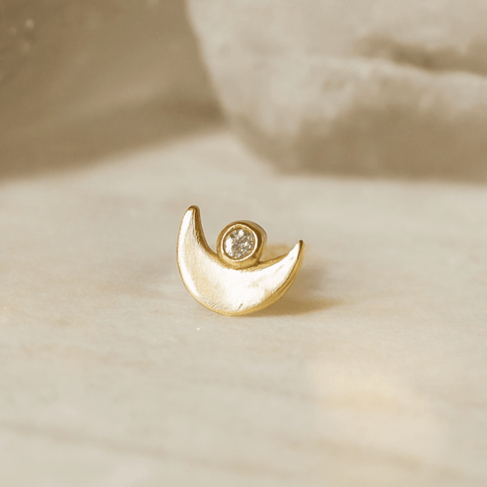 14K Gold Cubic Zirconia Jewelled Crescent Top With Internal Thread Base Labret