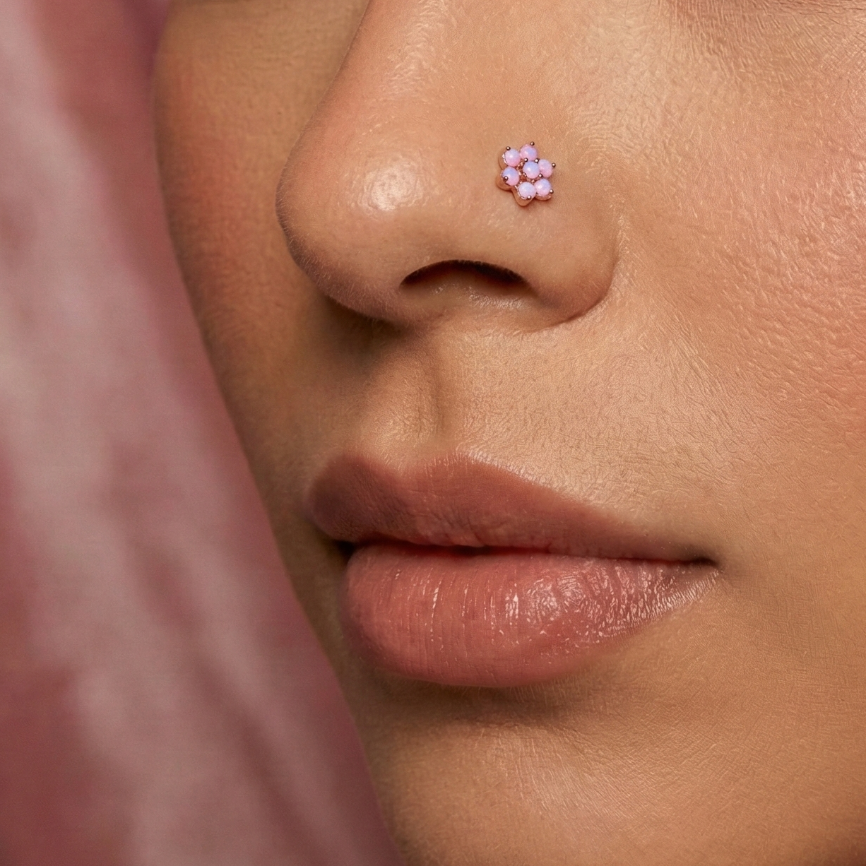 G23 Titanium Opal Flower Threadless Nose Screw