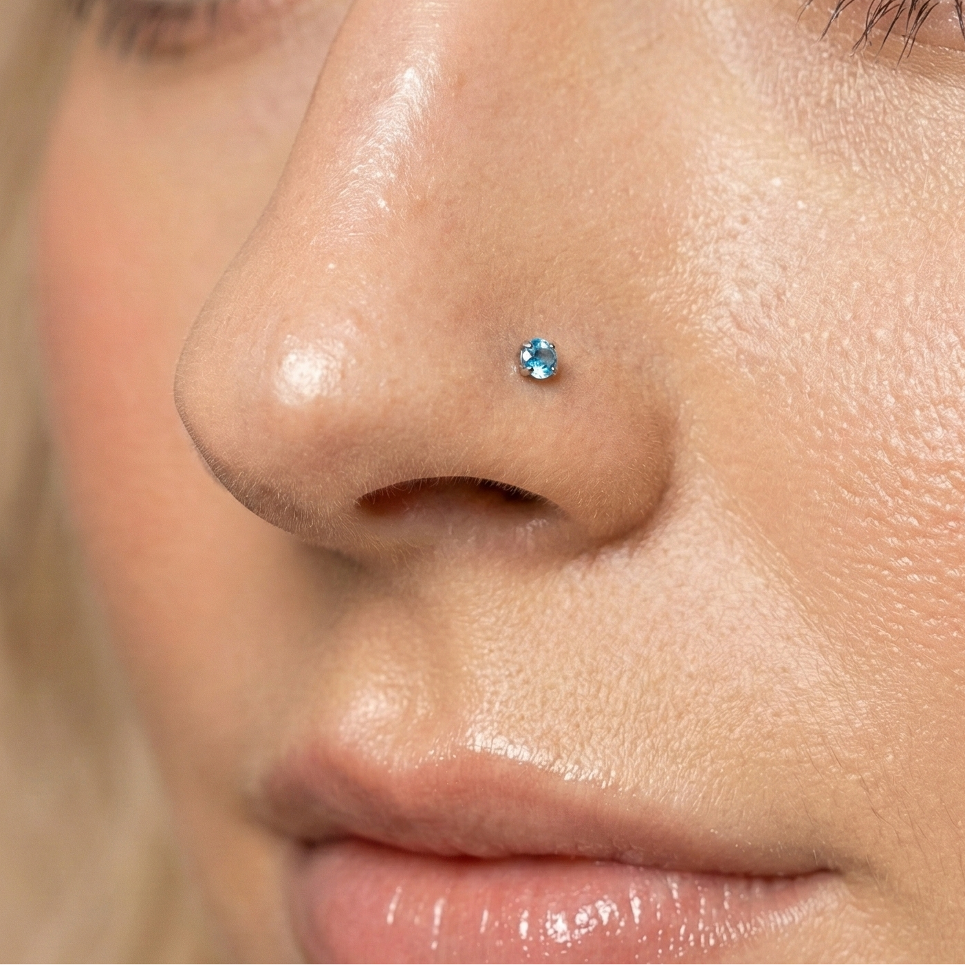 14K Gold Claw-Set Blue Topaz Natural Stone Nose Screw Stud