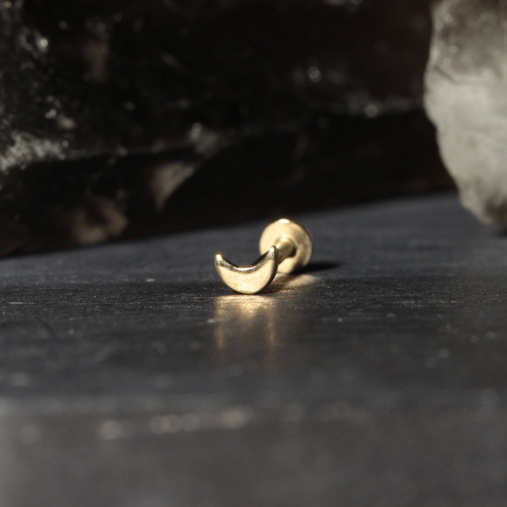 14K Gold Internally Threaded Crescent Moon Screw Fit Labret Ring
