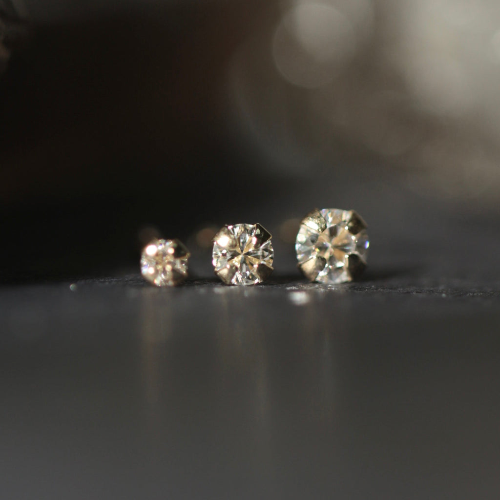 14K Gold Claw Set Round Lab Grown Diamond Nose Bone