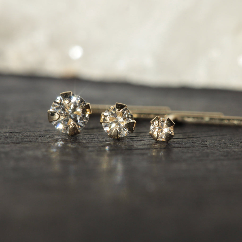 9K Gold Claw Set Round Lab Grown Diamond L-Bend Nose Stud